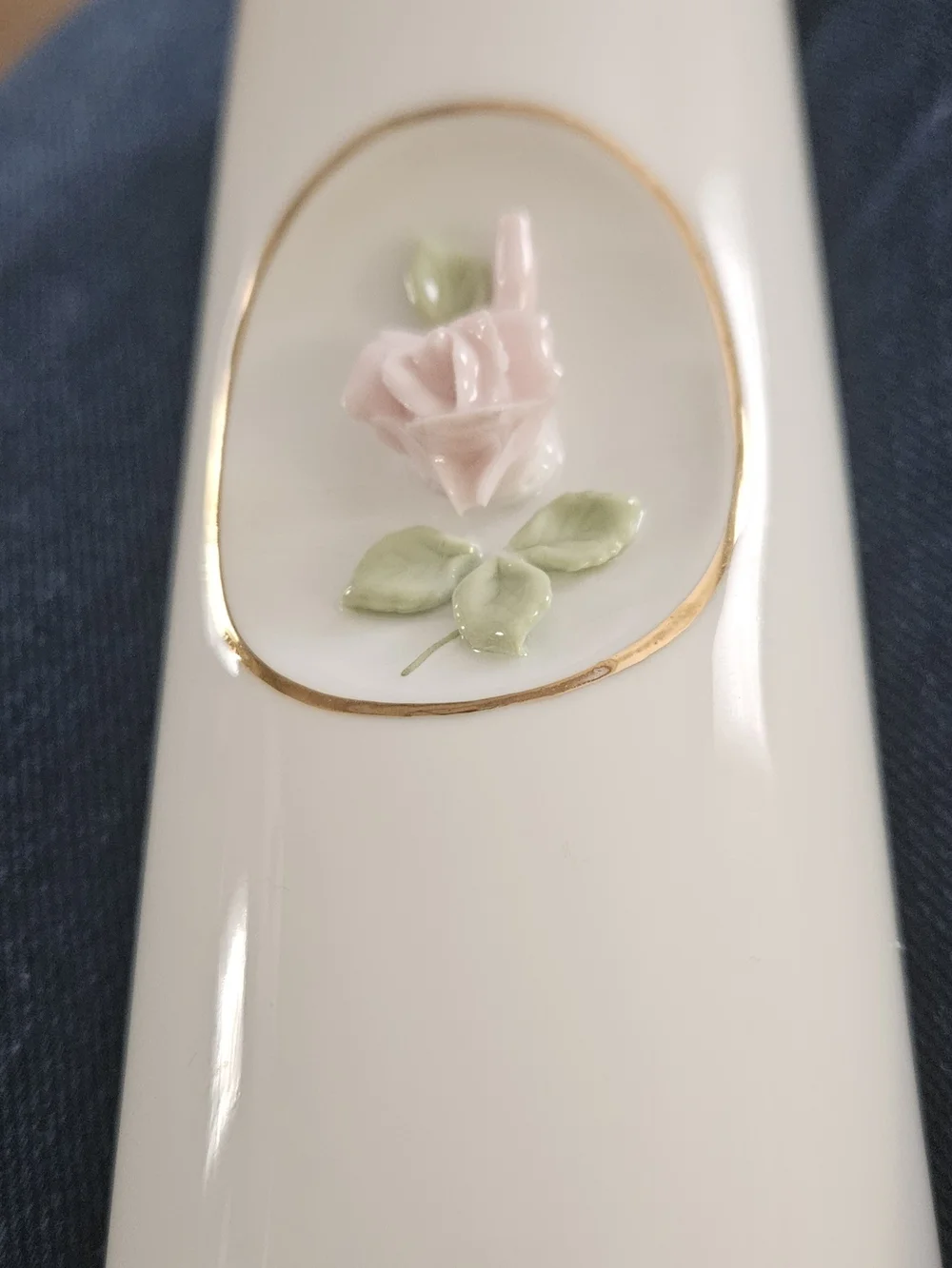 Japanese Porcelain Pink Rose Accent Vase with Gold Oval Trim